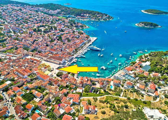 Апартаменты Clock Tower - Zf Hvar Center *