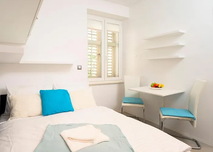 Clock Tower - Zf Hvar Center *